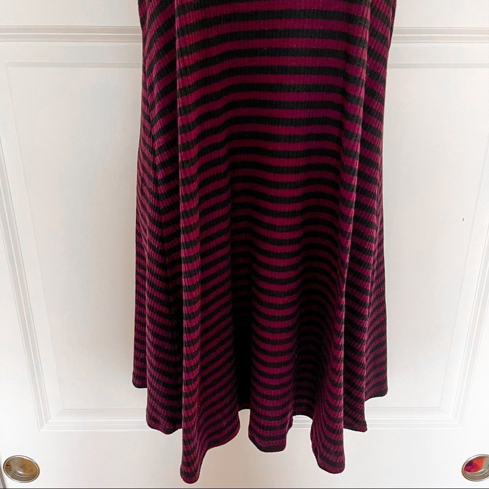 LOVE FIRE | Burgundy Striped Dress - Picture 3 of 8
